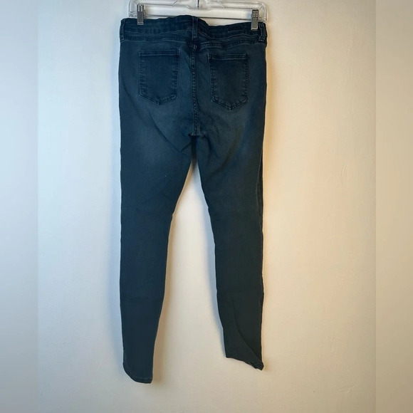 Kut from the Kloth Skinny Rocker Jeans - Picture 4 of 6